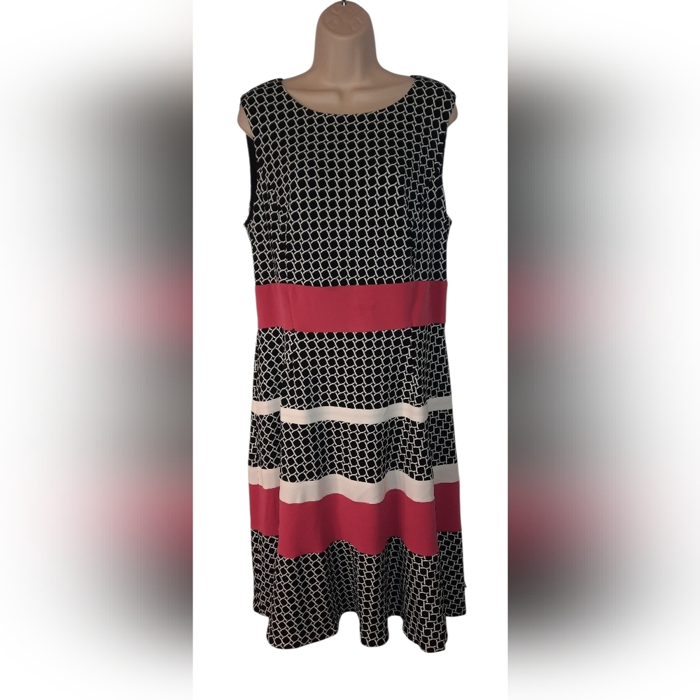 Anne Klein Black and Red Patterned Midi Dress - Picture 3 of 10